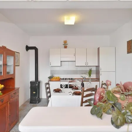 In With Air Conditioning, Wifi Apartmán Sumartin